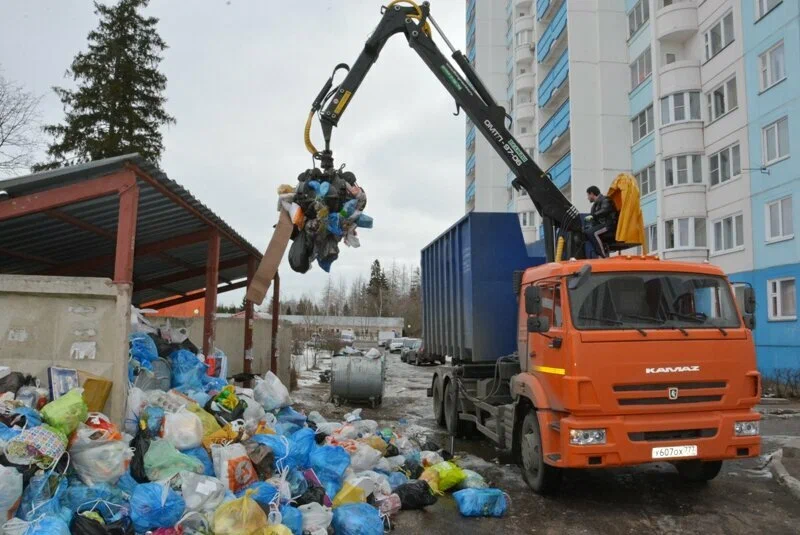 Вывоз бытового мусора в Грозном с погрузкой в октябре