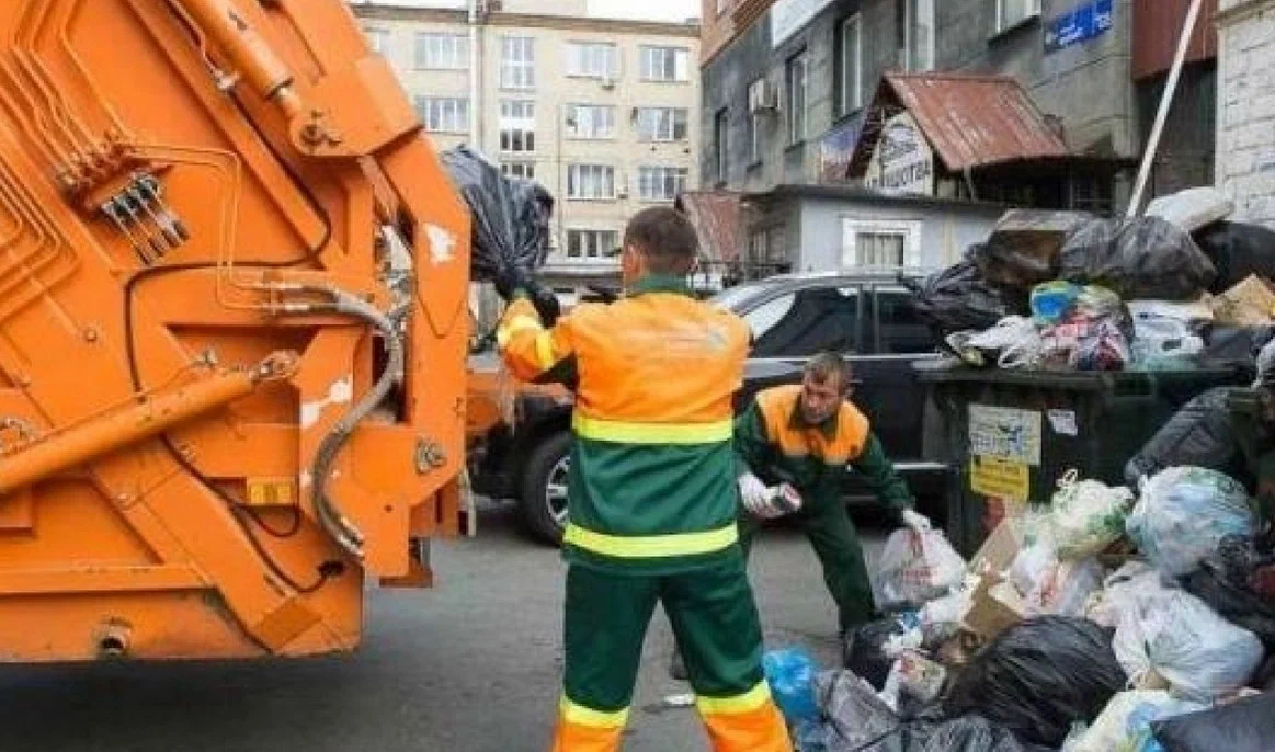 Срочный вывоз мусора в Грозном от ПроМусор — заказ день в день от 2924 руб., грузчики, цена