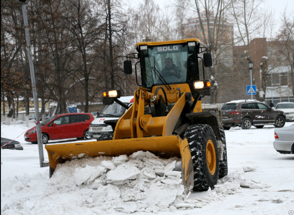 Аренда трактора для уборки снега в Грозном от ПроМусор – цена от 1026 руб., быстро и недорого