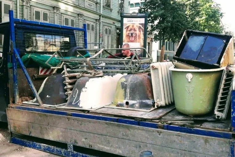 Вывоз старой сантехники в Грозном от ПроМусор: быстро, недорого от 564 руб., утилизация и грузчики