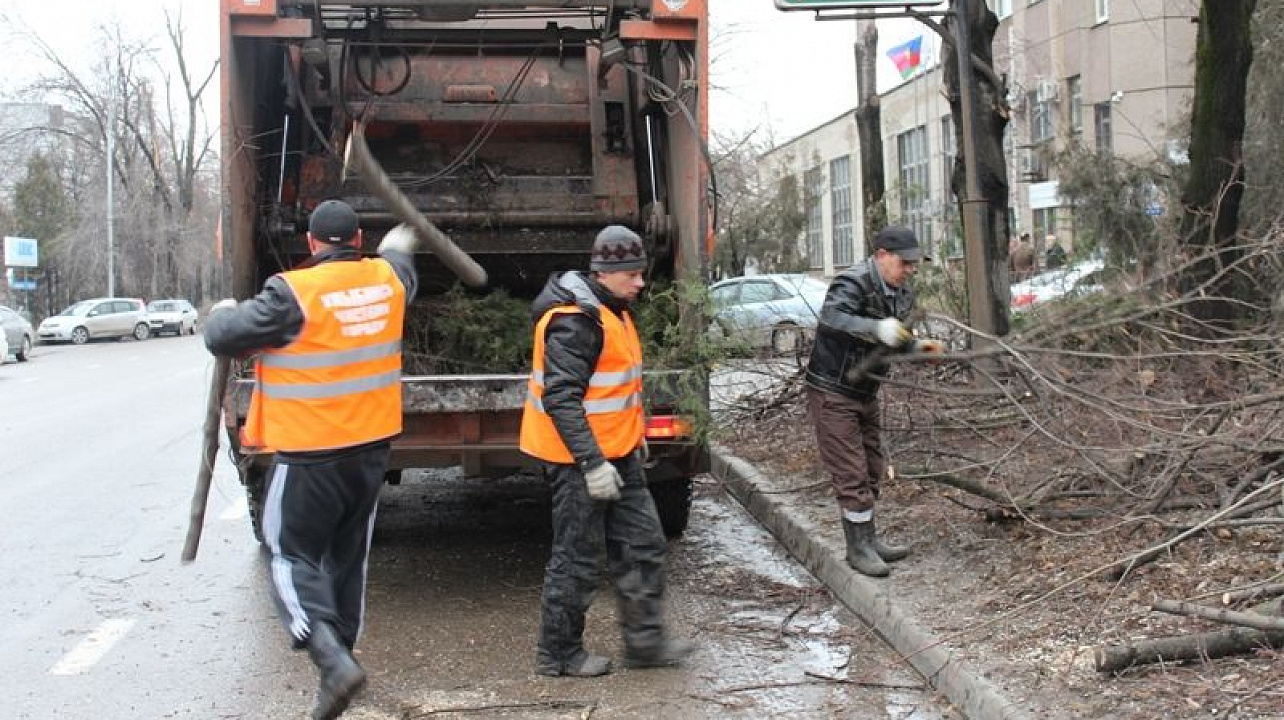 Уборка после стихийного бедствия в Грозном от 2924 руб