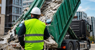 Вывоз строительного мусора в Грозном: услуги лицензированной компании — ПроМусор